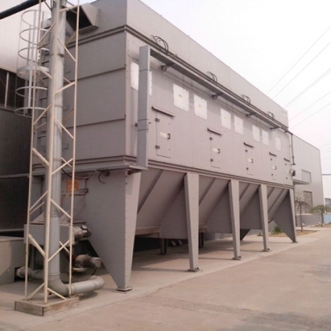 新疆除塵器應用木屑顆粒氣流的設備采用木工除塵器